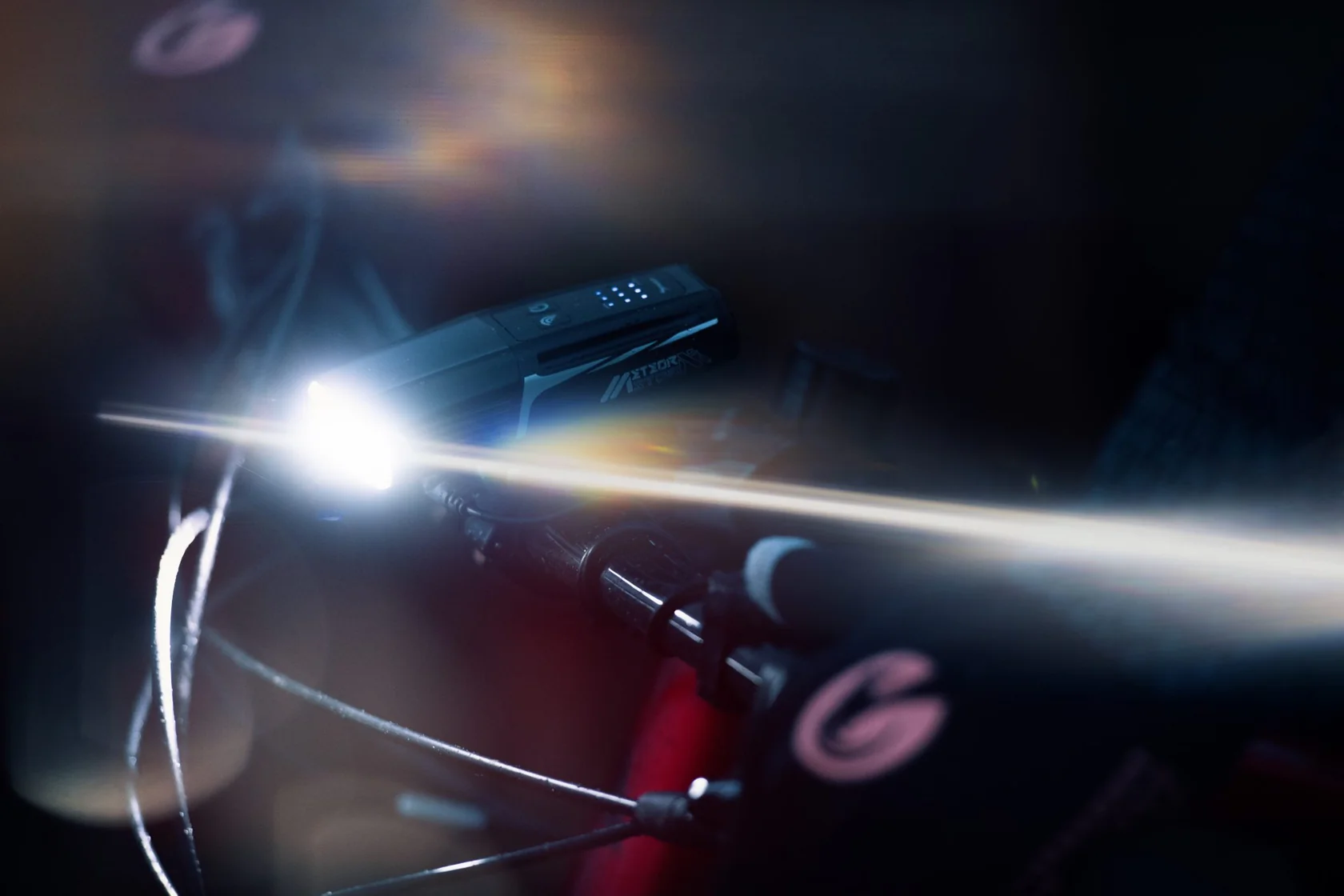 LAMPKA PRZEDNIA MOON METEOR STORM PRO - obrazek 3