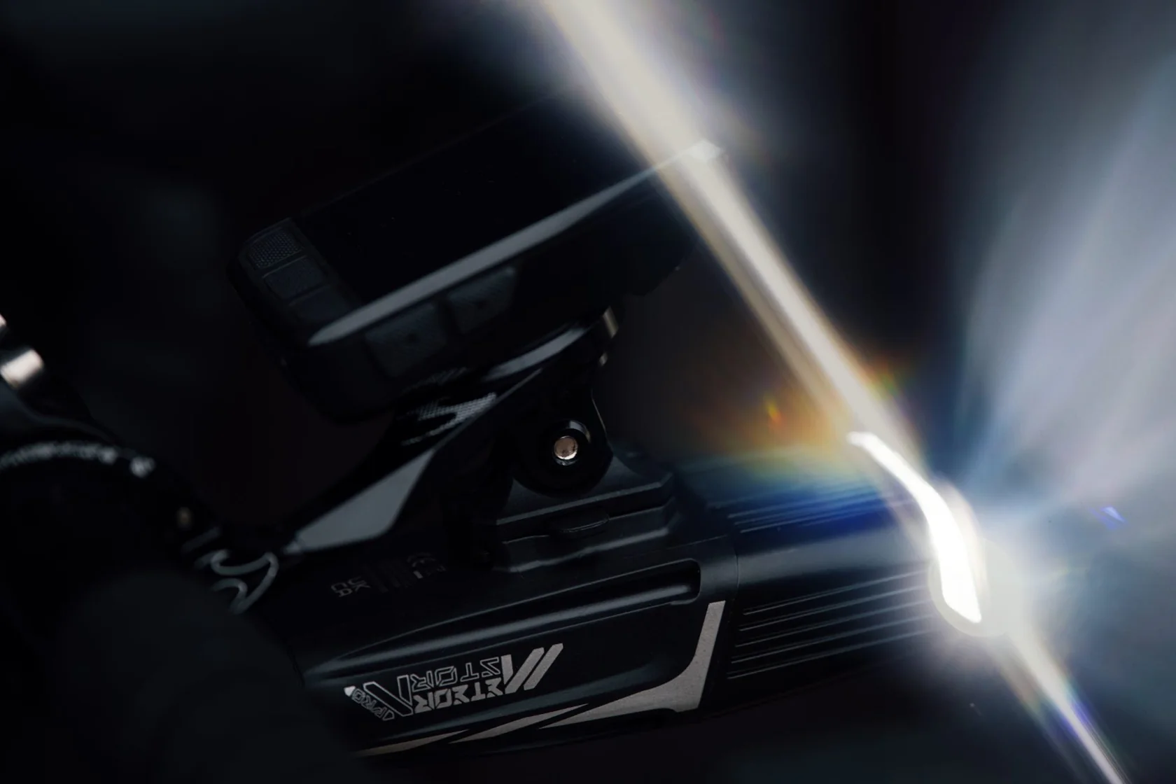 LAMPKA PRZEDNIA MOON METEOR STORM PRO - obrazek 4