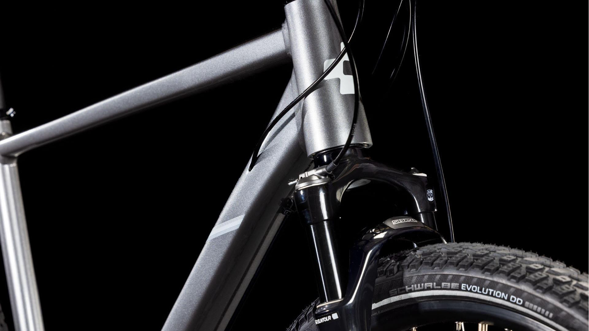 ROWER CUBE 28″ M NATURE SLX 54 GRAPHITE/FOSSIL 2025