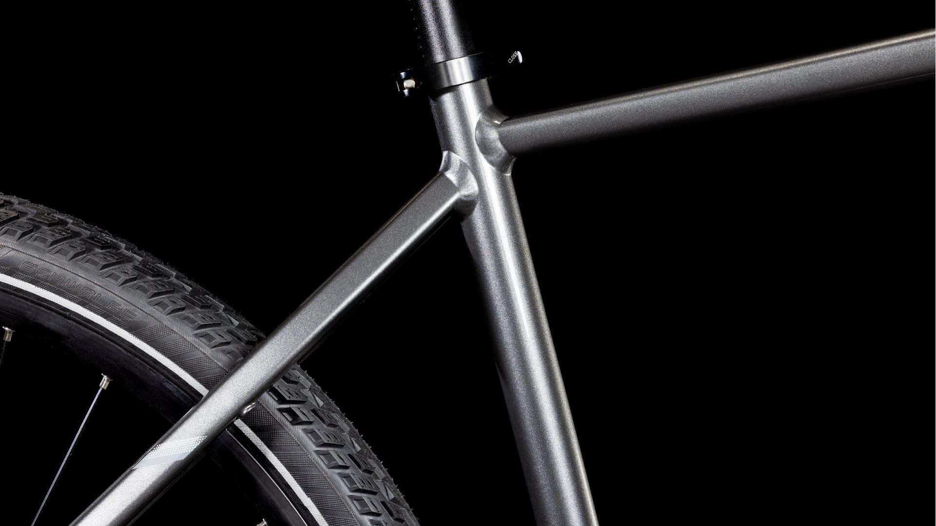 ROWER CUBE 28″ M NATURE SLX 54 GRAPHITE/FOSSIL 2025