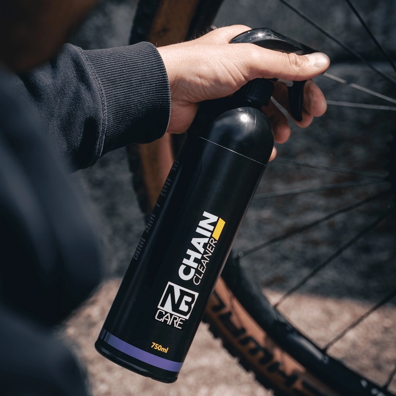 ŚRODEK DO CZYSZCZENIA ŁAŃCUCHA CHAIN CLENER 750ML