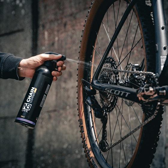 ŚRODEK DO CZYSZCZENIA ŁAŃCUCHA CHAIN CLENER 750ML