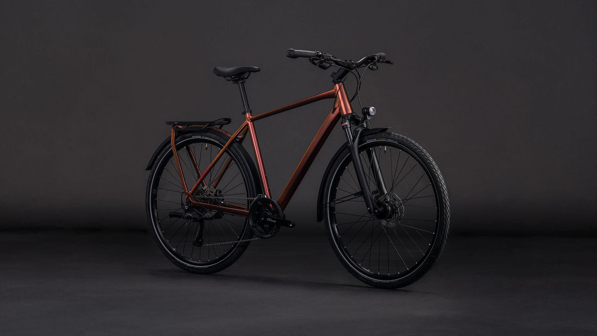 ROWER CUBE 28″ M KATHMANDU PRO rozm. 50 cm SUNGLOW/PRIZM 2026