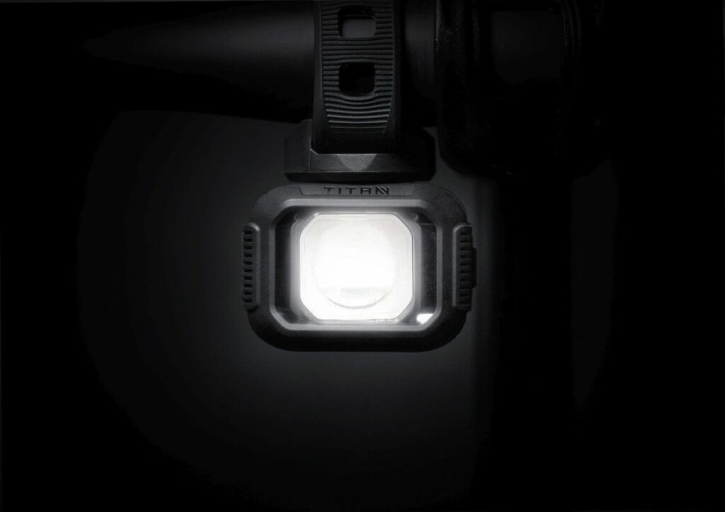 LAMPKA ROWEROWA MOON PRZÓD TITAN MINI USB
